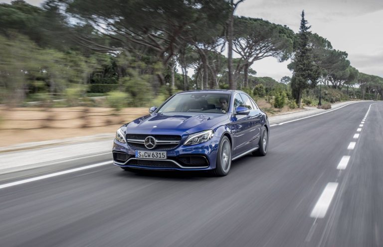 2016-Mercedes-Benz-C63-AMG