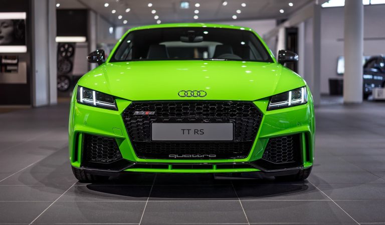 2017-audi-tt-rs-in-lime-green-looks-like-a-tiny-exotic-car-107770_1.jpg