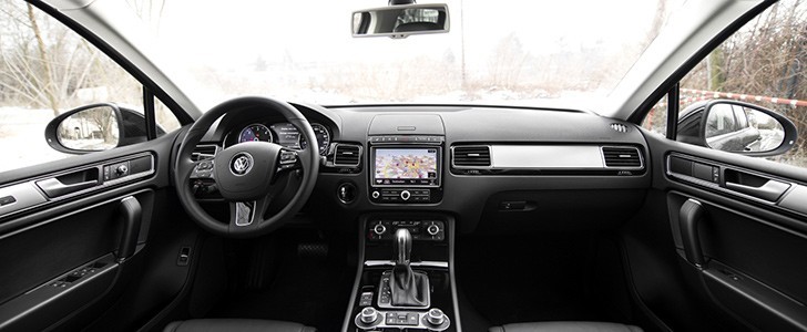 2015 VOLKSWAGEN Touareg - 