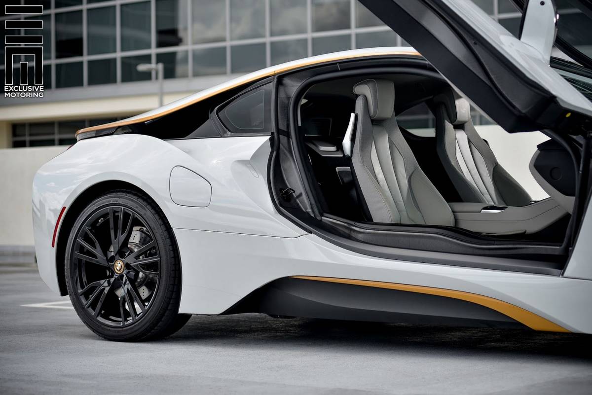 Wrapped-BMW-I8-by-Exclusive-Motoring-015